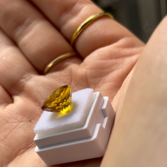 5.7 CT Padparadascha Saphire (natural pear radiant cut) - Picture 4 of 7